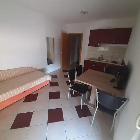 Nina Apartament