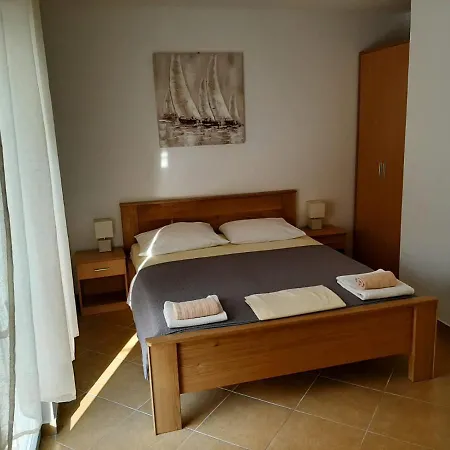 Apartament Nina *